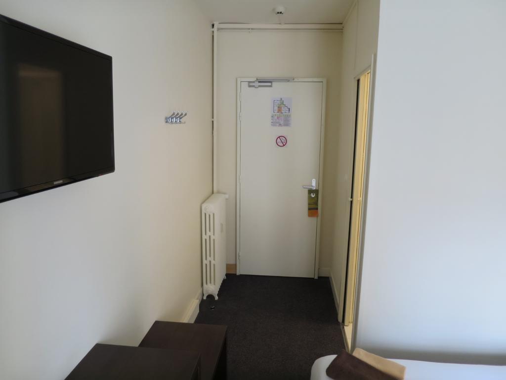 Hotel De La Paix Caen Zimmer foto
